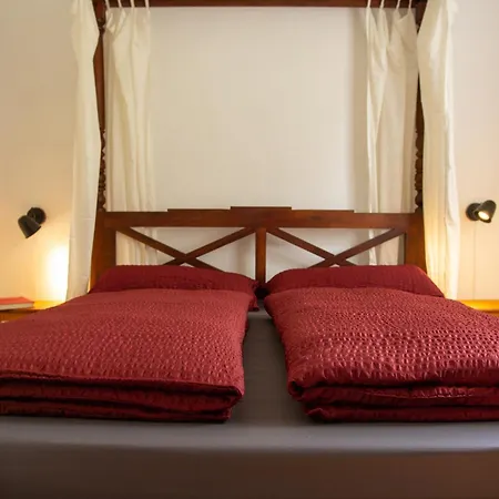 홈스테이 Herbergskirche