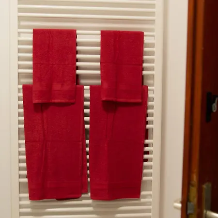Herbergskirche - Stimmungsvolle Schlafraeume, Jedoch Ist Nur Badzimmer Beheizt Spangenberg