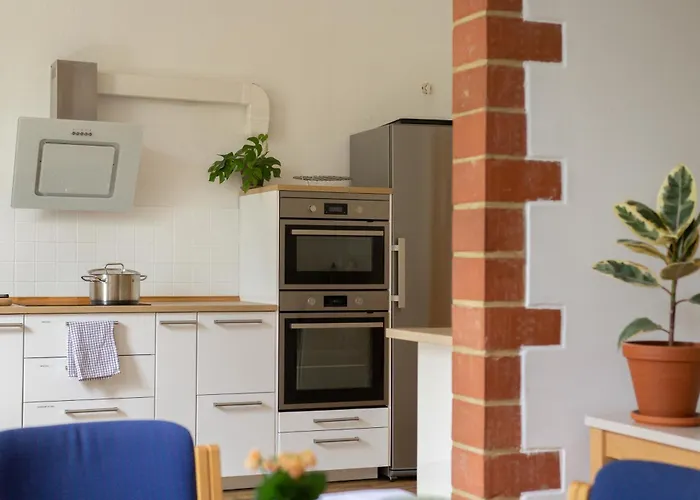 Herbergskirche Homestay *